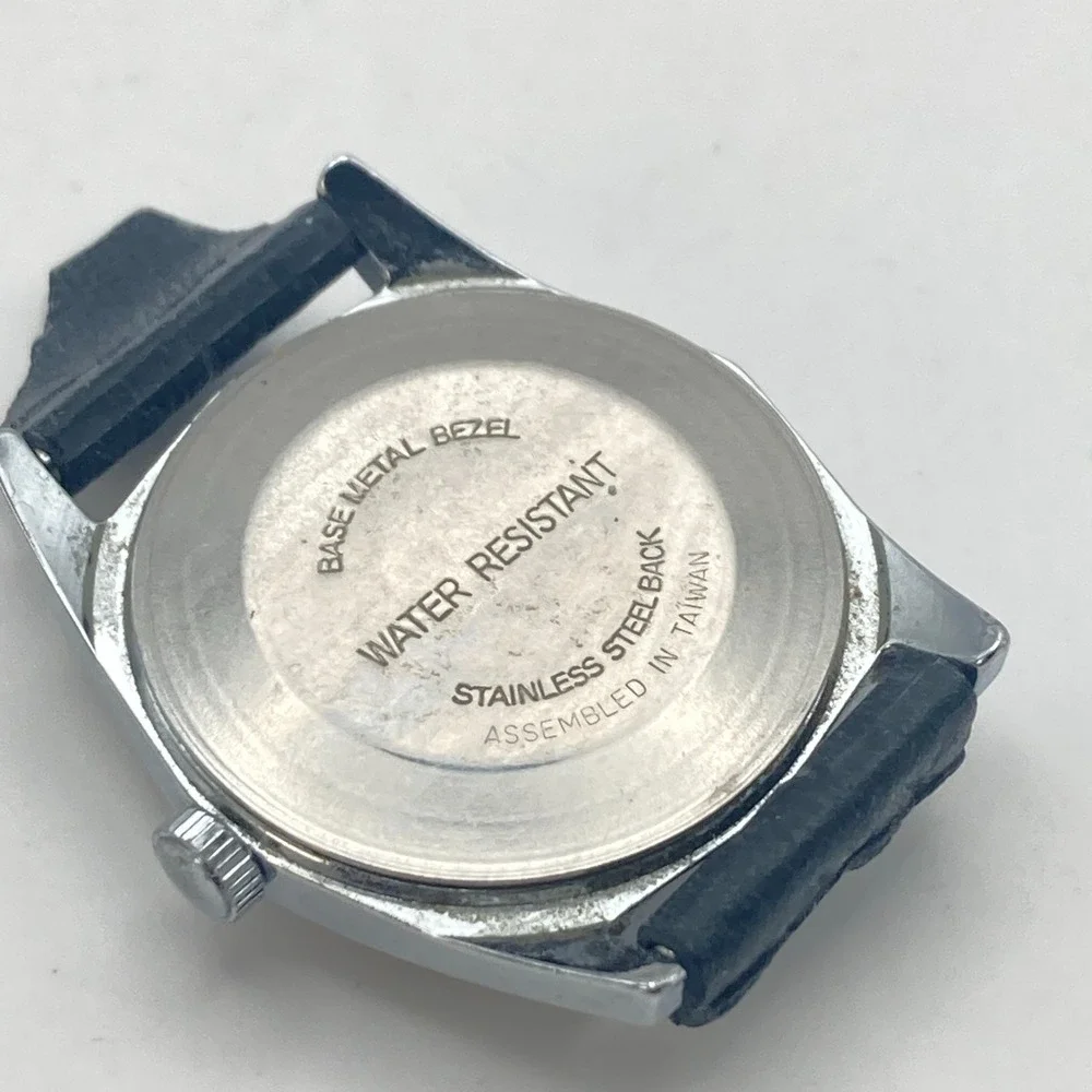 Vintage Timex Sprite Men's Watch 31mm 22519 02480 Silver Tone 1980 Manual Wind